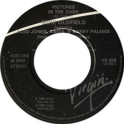 single_pictures_on_the_dark_uk_vs_836_bh_aside