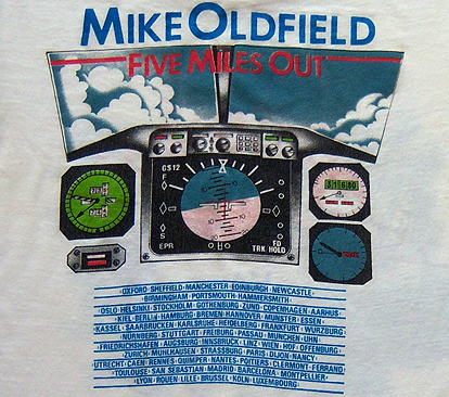 t-shirt_world_tour_82_back_detail