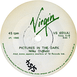 single_pictures_in_the_dark_zw_vs_651_aside