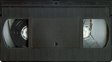 vhs_tbii_uk_4509-90686-3_pr_tape_top