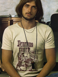 t-shirt_penrhos_court_mike