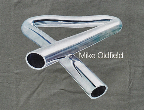 t-shirt_then_and_now_lead_detail